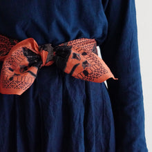 Load image into Gallery viewer, Bandanna "Eejyanaika"